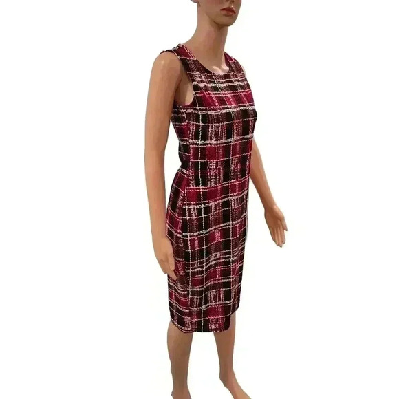 Bold Red and Black Plaid Sleeveless Bodycon Dress - Picture 2 of 8